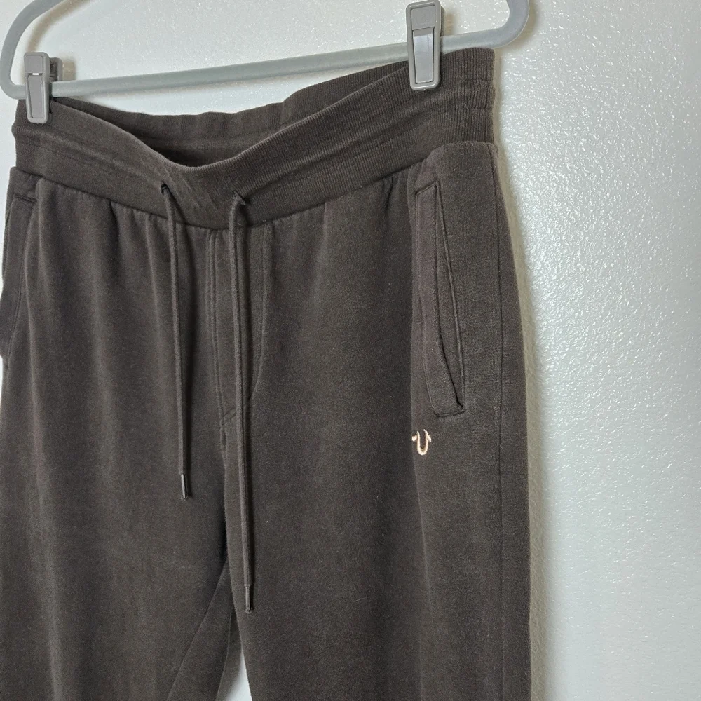 True Religion Men's Logo Horseshoe Jogger Sweatpants Large Brown Color‎ Pockets